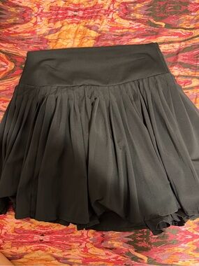 Black Pleated High-Waisted Athletic Skort / Tennis Skirt